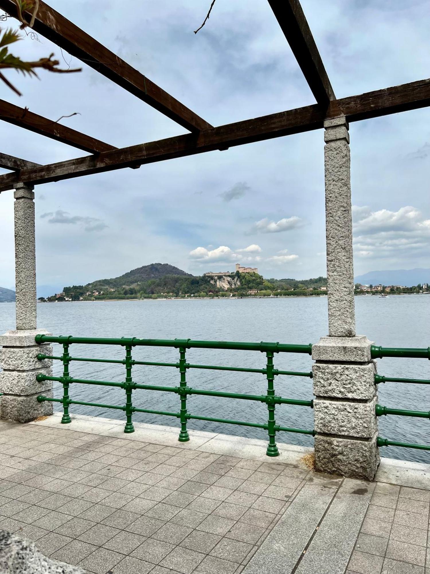 Casa Sul Lago Arona Kültér fotó